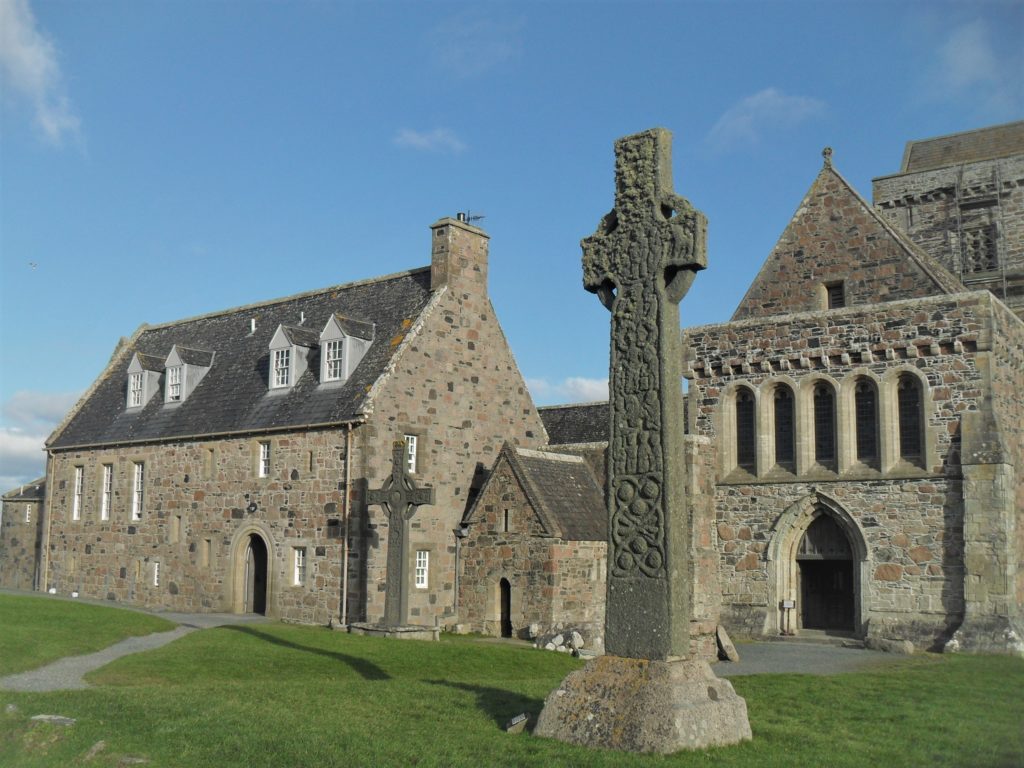 Iona ebridi interne