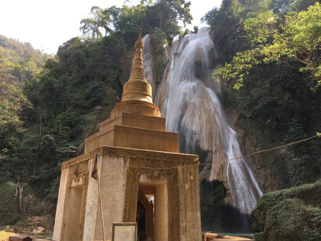 cascata Dat Twa Gyaint