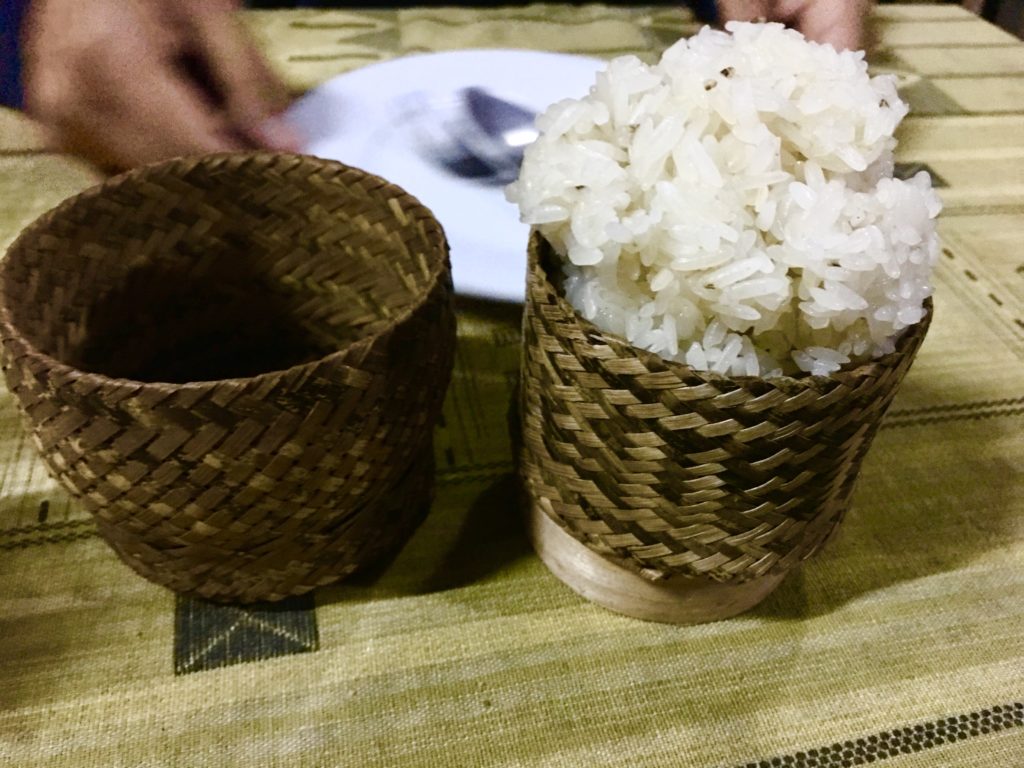 cose strane in laos