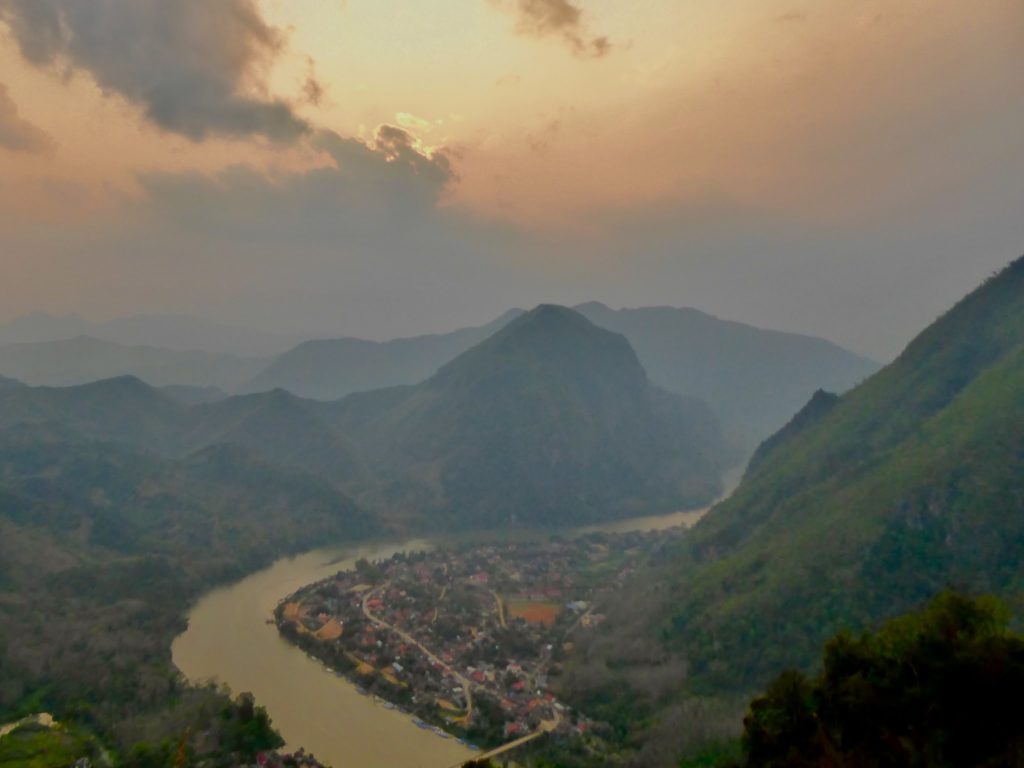 Nong Khiaw