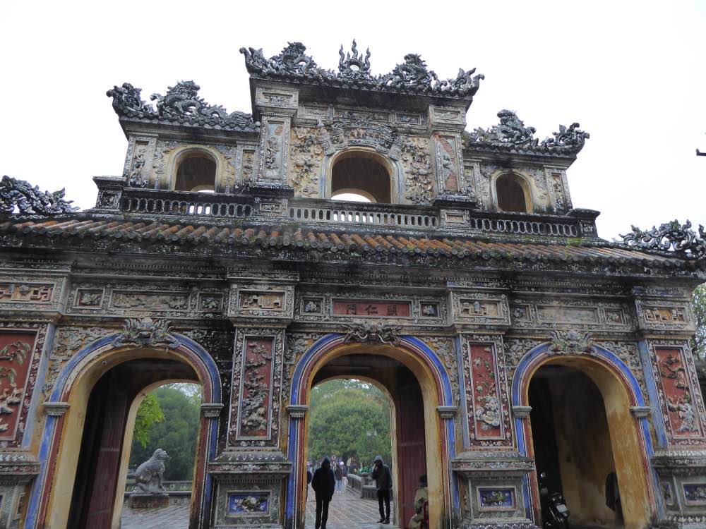 what to see in hue vietnam